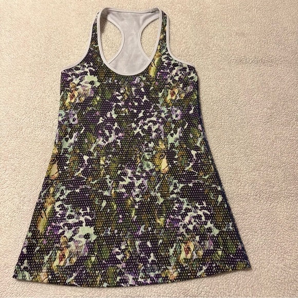 Lululemon Cool Racerback Tank Top Green Purple Floral Sport White Multi Print - Picture 2 of 10